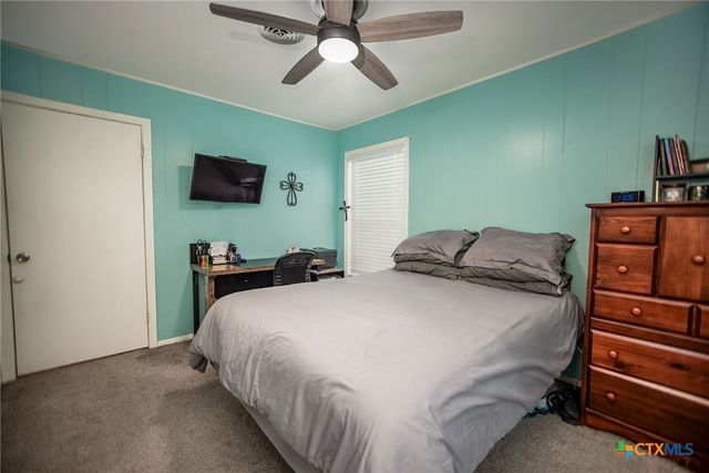 216 Bowie Street, Port Lavaca, TX 77979