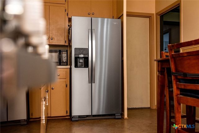 216 Bowie Street, Port Lavaca, TX 77979