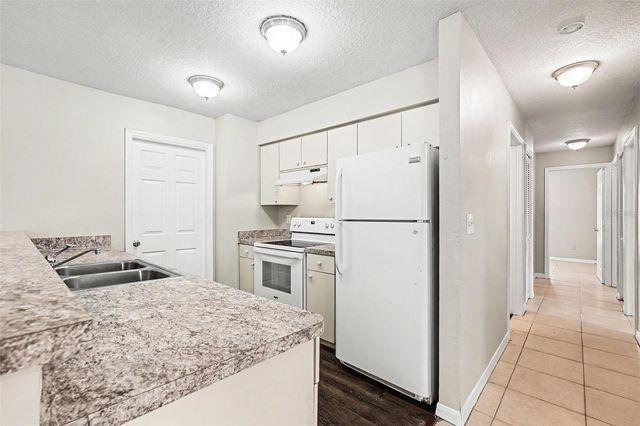 3634 E COMANCHE AVENUE, Tampa, FL 33610