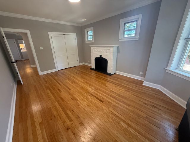 4956 N harding Avenue 2, Chicago, IL 60625