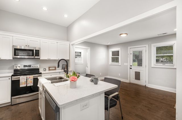 6164 Nashville Hwy, Chapel Hill, TN 37034