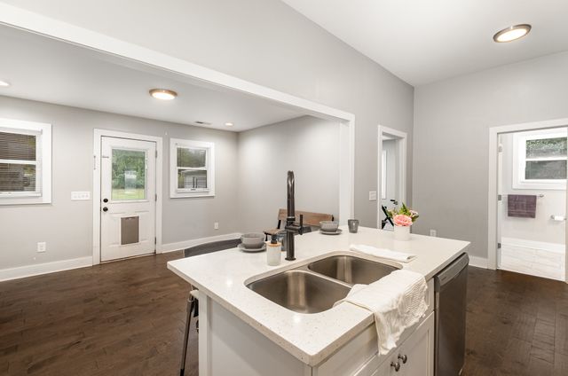 6164 Nashville Hwy, Chapel Hill, TN 37034