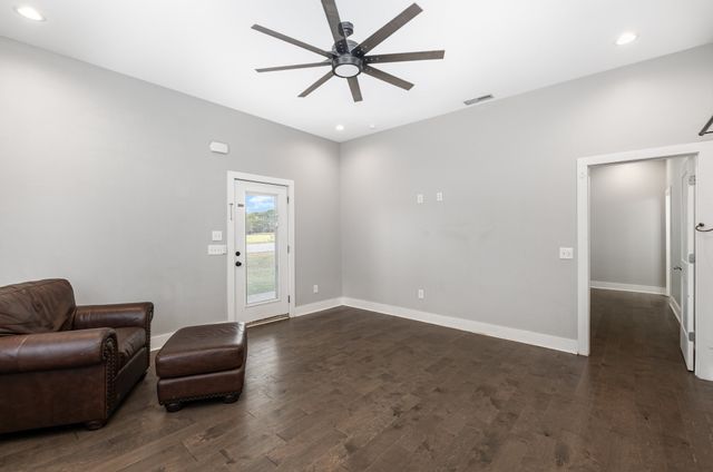 6164 Nashville Hwy, Chapel Hill, TN 37034