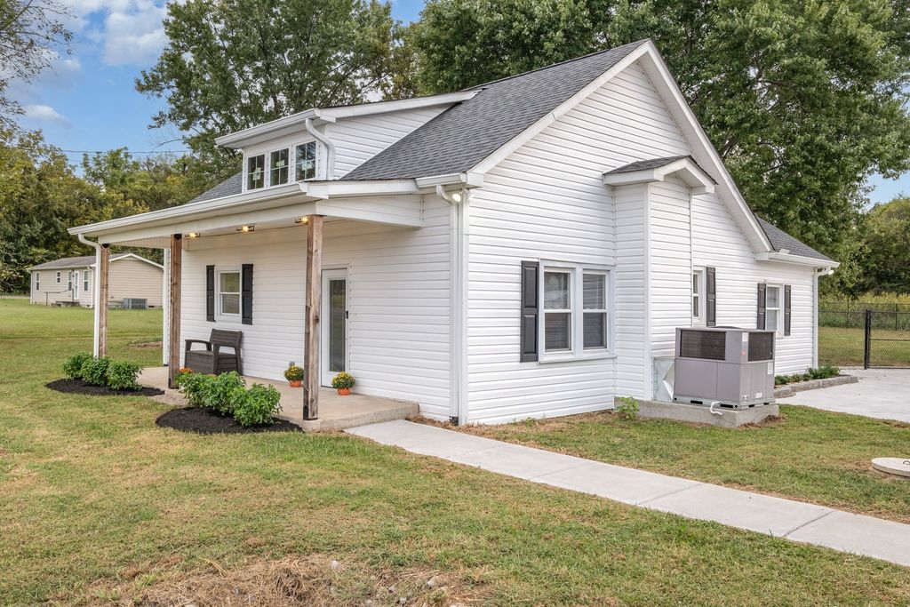 6164 Nashville Hwy, Chapel Hill, TN 37034