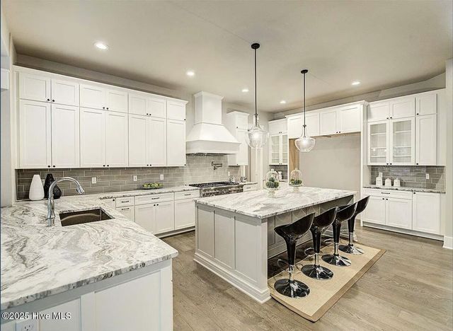 1 Kenwood Court, Pinehurst, NC 28374