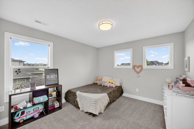 815 NE Elk Run Drive, Waukee, IA 50263