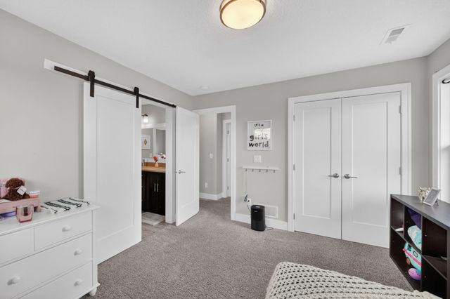 815 NE Elk Run Drive, Waukee, IA 50263