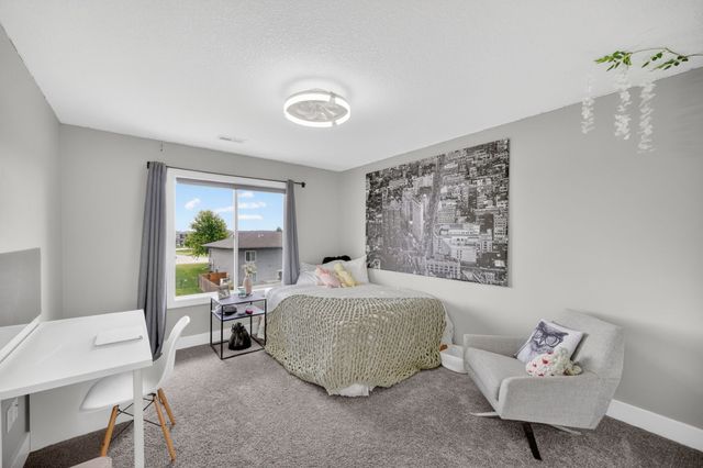 815 NE Elk Run Drive, Waukee, IA 50263