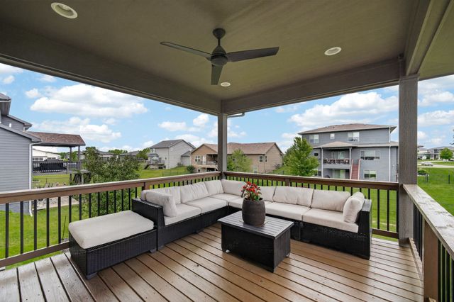 815 NE Elk Run Drive, Waukee, IA 50263