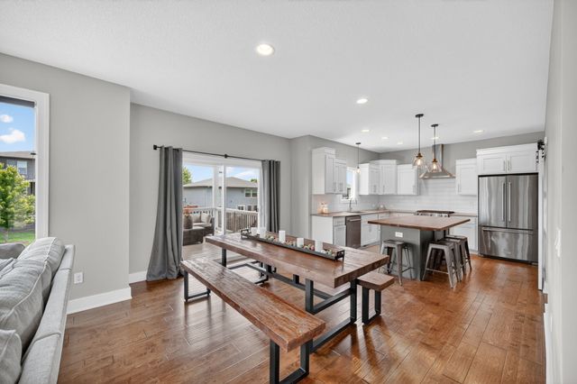 815 NE Elk Run Drive, Waukee, IA 50263