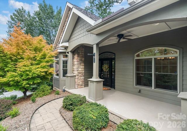 82 Wood Owl Court, Hendersonville, NC 28791