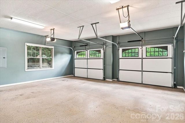 82 Wood Owl Court, Hendersonville, NC 28791