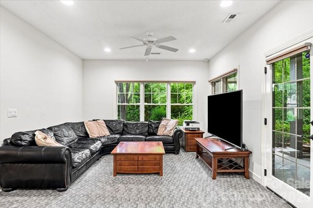82 Wood Owl Court, Hendersonville, NC 28791