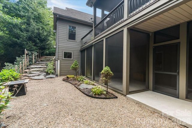 82 Wood Owl Court, Hendersonville, NC 28791