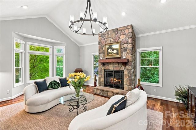 82 Wood Owl Court, Hendersonville, NC 28791