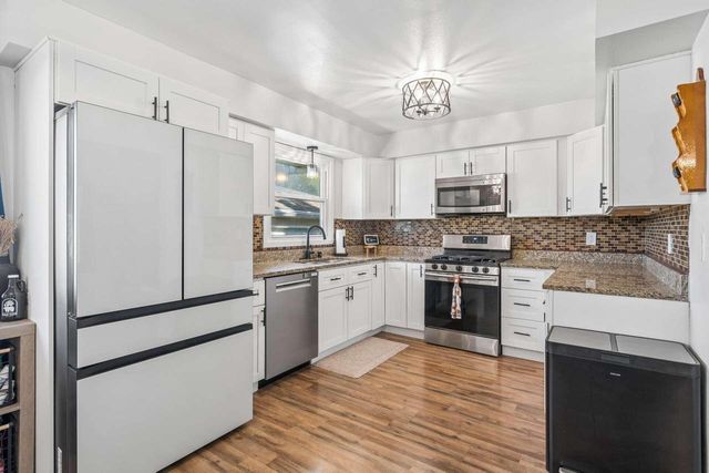 2940 Lake Vista COURT, Racine, WI 53402