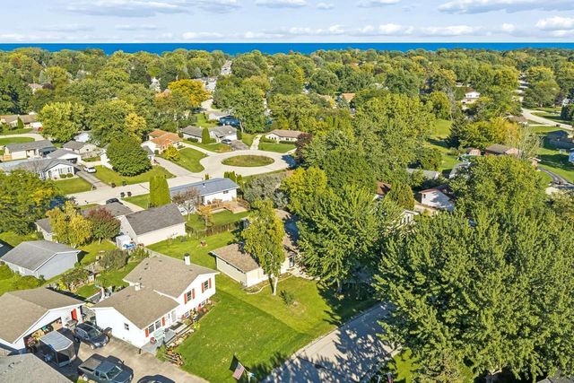 2940 Lake Vista COURT, Racine, WI 53402