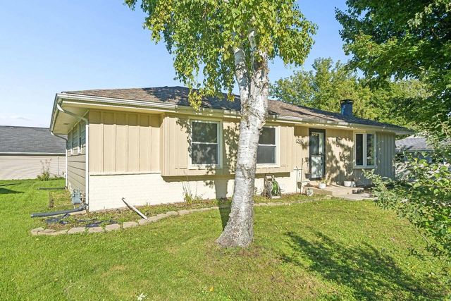 2940 Lake Vista COURT, Racine, WI 53402