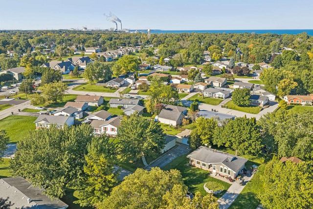 2940 Lake Vista COURT, Racine, WI 53402