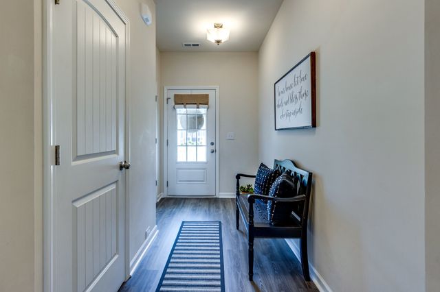 2635 Sherman Way, Columbia, TN 38401