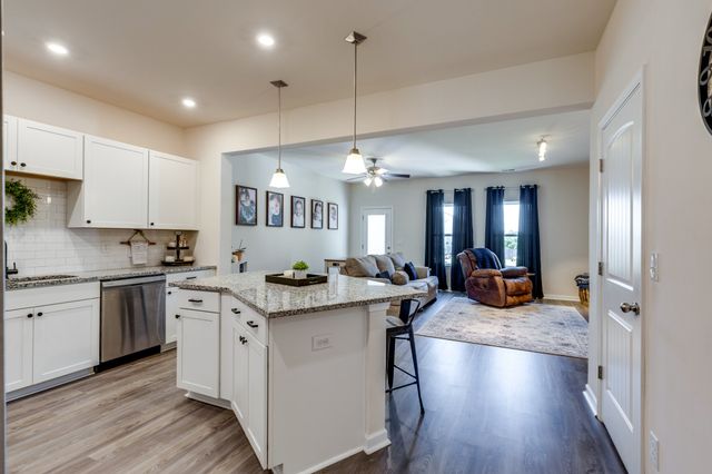 2635 Sherman Way, Columbia, TN 38401