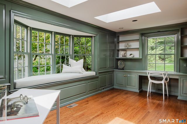 3 Holmewood Lane, New Canaan, CT 06840