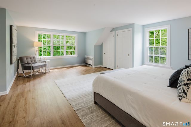 3 Holmewood Lane, New Canaan, CT 06840