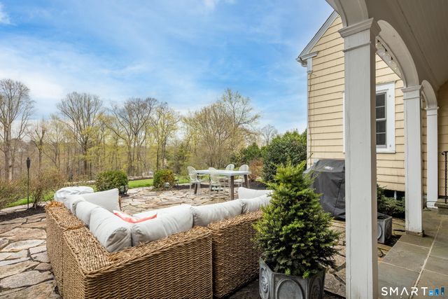 3 Holmewood Lane, New Canaan, CT 06840