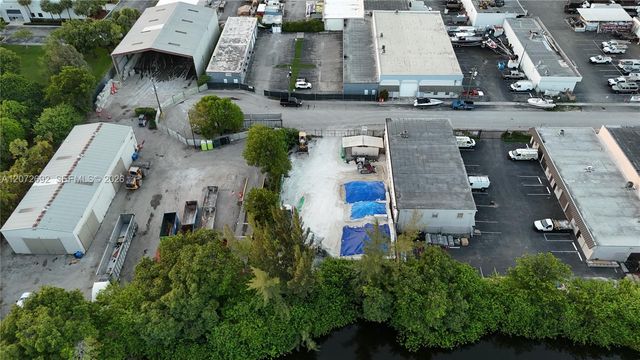 7040 SW 22nd Court, Davie, FL 33317
