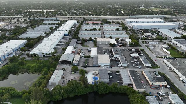 7040 SW 22nd Court, Davie, FL 33317