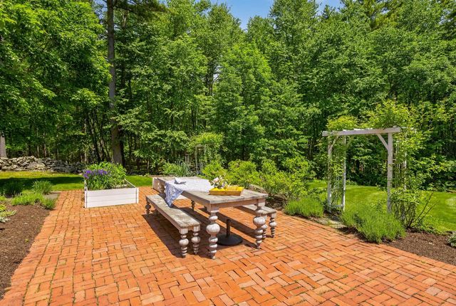 402 Bay Road, Durham, NH 03824