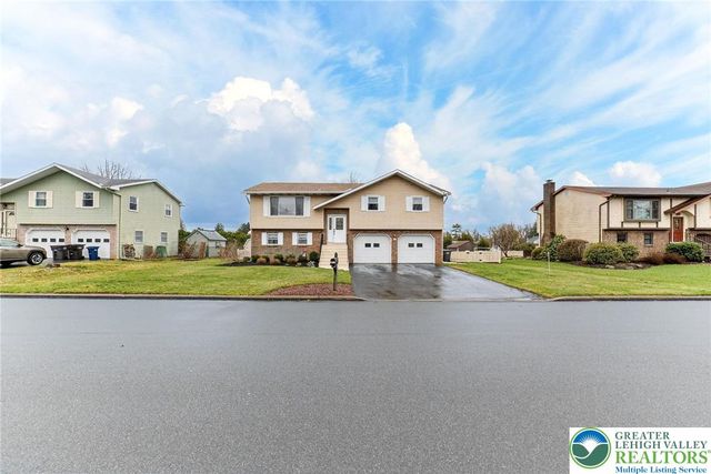 1873 Molinaro Drive, South Whitehall Twp, PA 18104