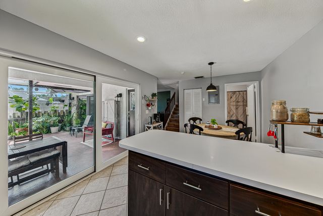 7693 Courtyard Run W, Boca Raton, FL 33433