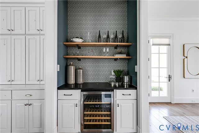 1712 Tulip Hill Dr, Midlothian, VA 23112