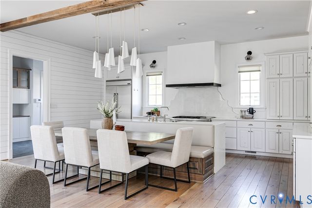 1712 Tulip Hill Dr, Midlothian, VA 23112