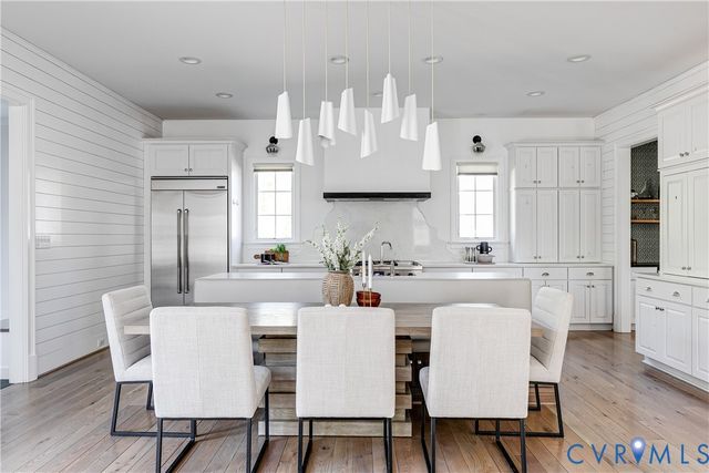 1712 Tulip Hill Dr, Midlothian, VA 23112