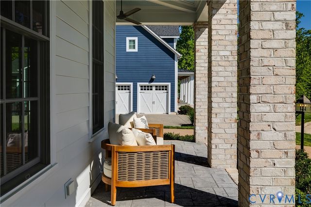 1712 Tulip Hill Dr, Midlothian, VA 23112