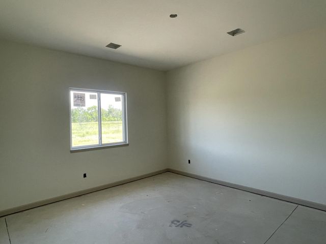 1980 E Limestone St, Andover, KS 67002