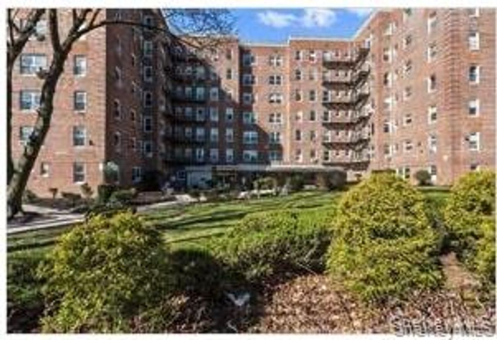 84-50 169 Street 315, Jamaica, NY 11432