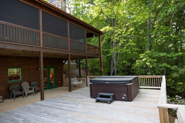 351 John Dick Overlook, Blue Ridge, GA 30513