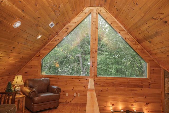351 John Dick Overlook, Blue Ridge, GA 30513