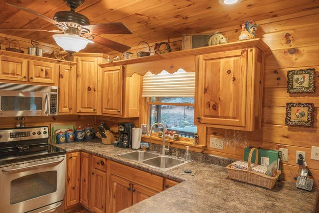 351 John Dick Overlook, Blue Ridge, GA 30513