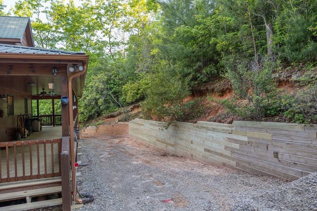 351 John Dick Overlook, Blue Ridge, GA 30513