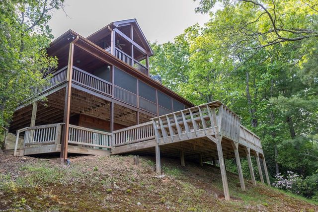 351 John Dick Overlook, Blue Ridge, GA 30513
