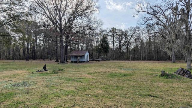 7944 Comite Acres Dr, Baker, LA 70714