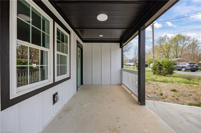 122 S School Street, Burlington, NC 27217