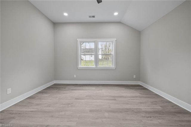 122 S School Street, Burlington, NC 27217