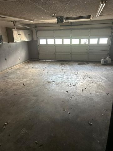 208 Connie Drive, Desoto, TX 75115