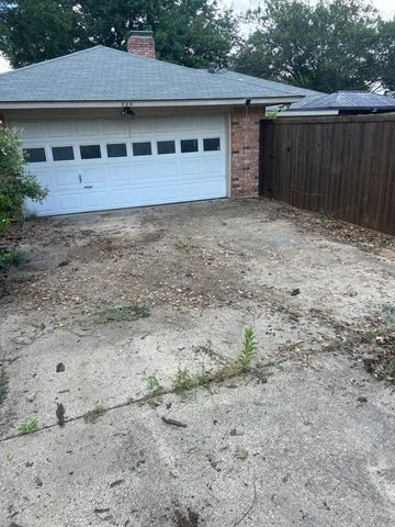 208 Connie Drive, Desoto, TX 75115