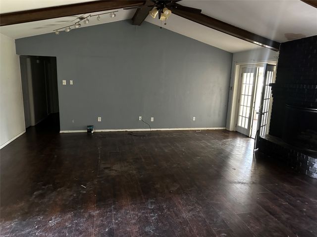 208 Connie Drive, Desoto, TX 75115